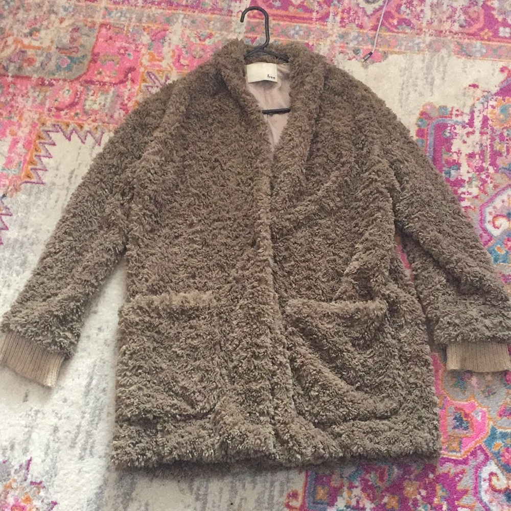 Aritzia wilfred free plush jacket